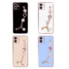 iPhone 12 Kılıf El Tutamaçlı Kamera Korumalı Taka Silikon Kapak