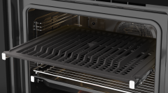 Teka SteakMaster Fırın Özel Döküm Izgara ve Isıtıcıya Sahip Multifonksiyonel Pirolitik Turbo Fırın