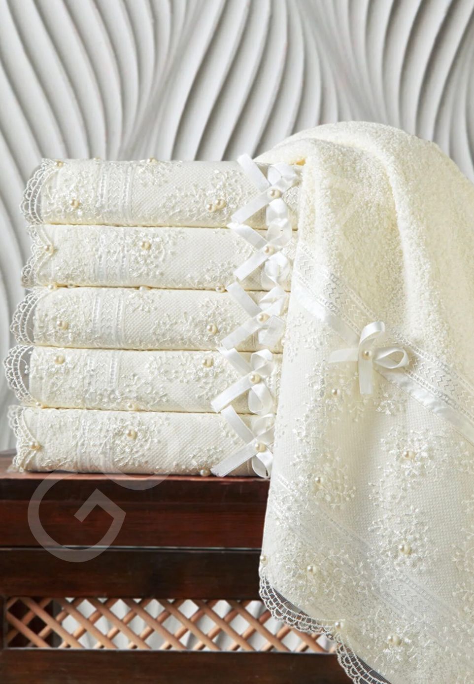 GÜPÜRLÜ BONCUKLU %100 PAMUKLU HAVLU ŞIK 50CM * 85CM