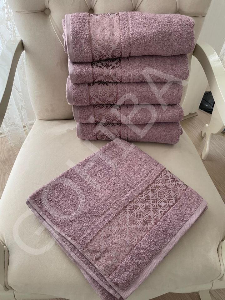 Mürdüm Desenli Şerit Detaylı Kaliteli Banyo Havlusu