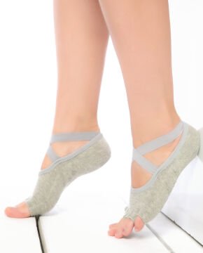 Kaymaz Tabanlı Yoga Çorabı Lastikli Gri Renk