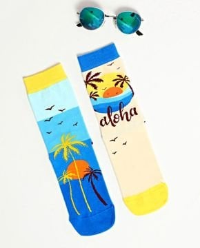 Aloha Yazılı ve Palmiye Desenli Hawaii Çorap Tekleri Farklı