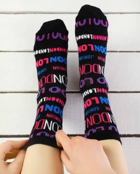 Renkli London Yazılı Soket Çorap