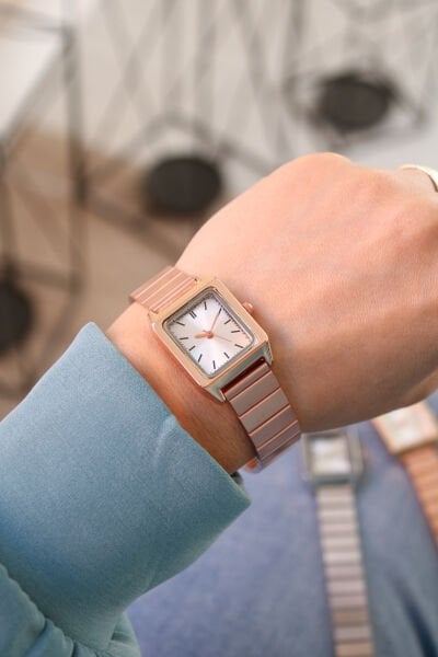 Soobepark Retro Minimal Kare Gümüş Çerçeve Çelik Kordon Vintage Kadın Kol Saati Rose Gold Renk