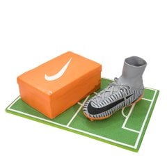 Nike Futbol Ayakkabısı Doğum Günü Pastası