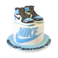 Nike Ayakkabı Doğum Günü Pastası