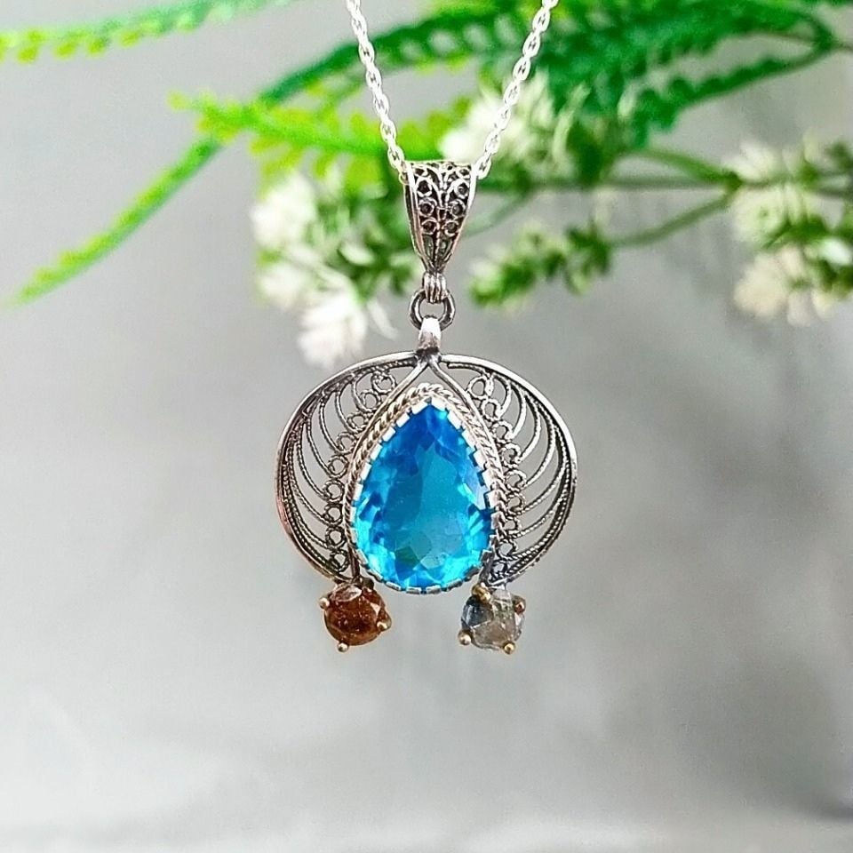 Özel Tasarım Mavi Topaz ve Safir Taşı Kolye