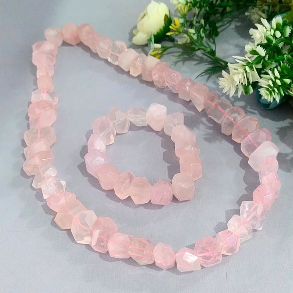 Pembe Kuvars Doğal Taş Kolye