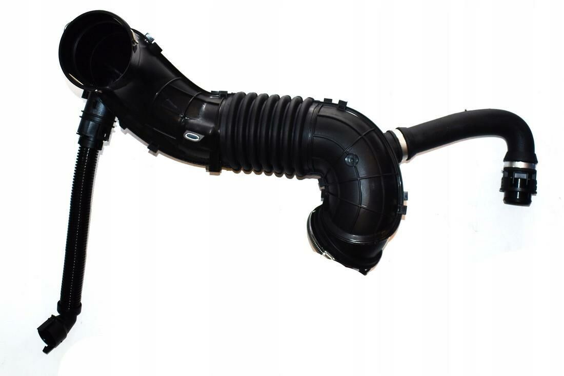 TEMİZ HAVA BORUSU / BMW E81-E82-E87-E87 LCİ-F20-F21-F22-E90 / 13717810745