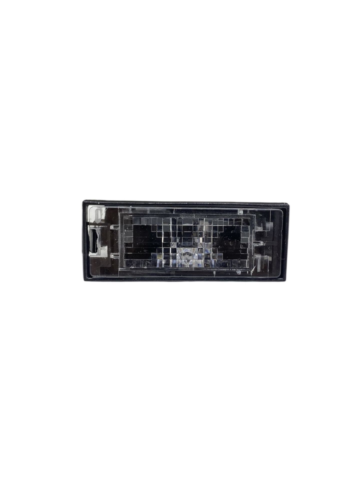 PLAKA LAMBASI / RENAULT MEGANE 2 - LAGUNA 2 2003- / 8200480127-09020115
