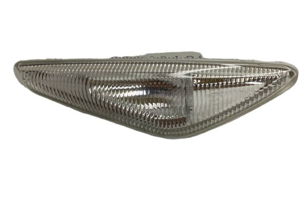 ÇAMURLUK SİNYALİ SAĞ / BMW X3-F25 X5-E70 X6-E71 / 63137171008