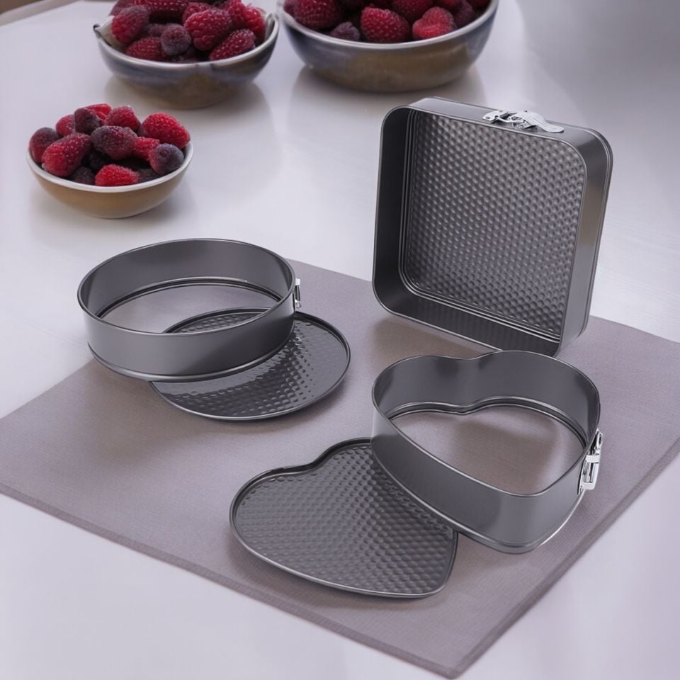 3 Parça Metal Kelepçeli Black 3 Boy Kalp Kare Yuvarlak 3'lü Kek Kalıbı Seti