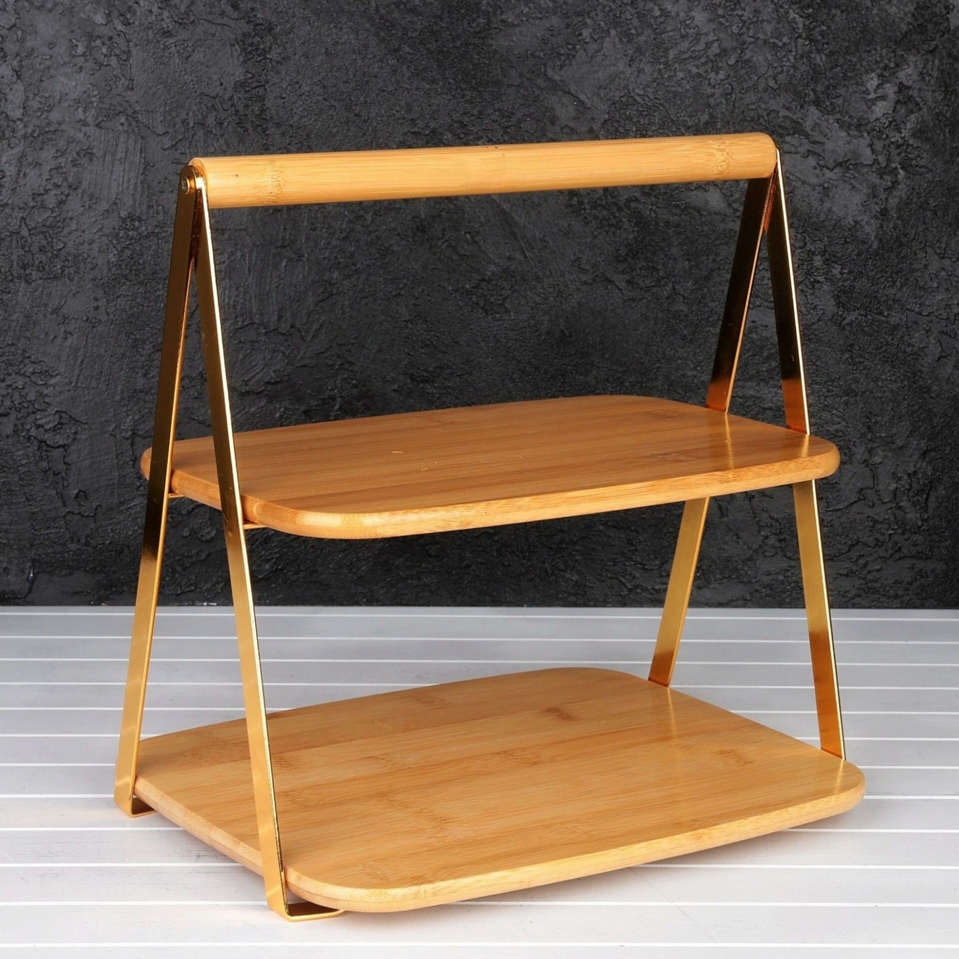 BAMBU2 KATLI SUNUMLUK GOLD STAND