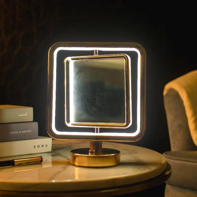 Gold Kare Şekilli USB Şarjlı LED Aydınlatmalı Masaüstü Makyaj Aynası