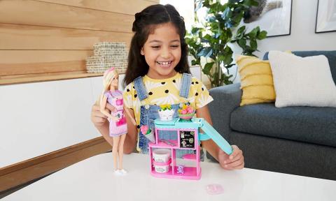 Mattel Barbie Çiçekçi Bebek ve Oyun Seti GTN58