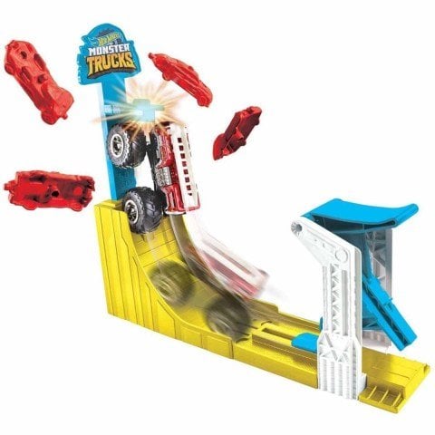 Mattel Hot Wheels Monster Trucks Gökyüzü Sıçrayışı Oyunu GYC81