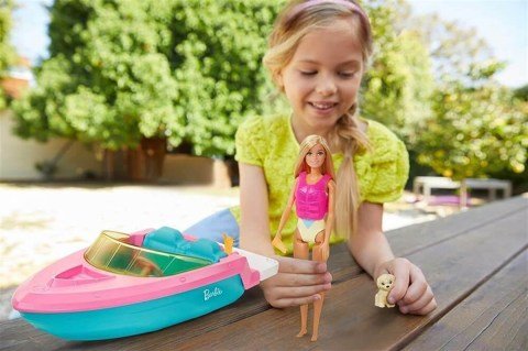 Mattel Barbie Bebek ve Teknesi Oyun Seti GRG30