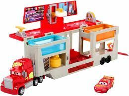 Mattel Cars Mack Tır Renk Değişimi Eğlencesi HPD82