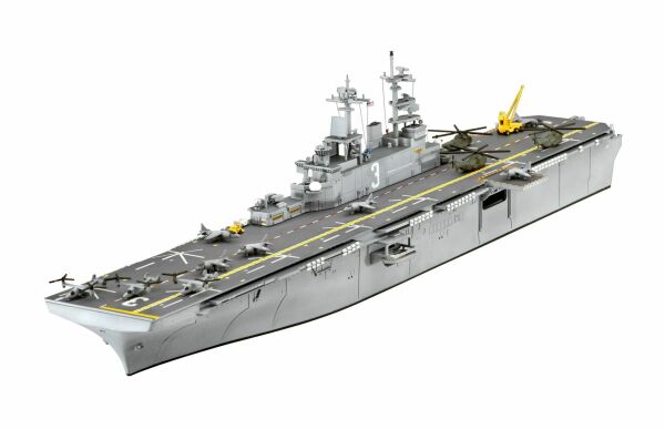 Adore Revell Assault Carrier USS 65178