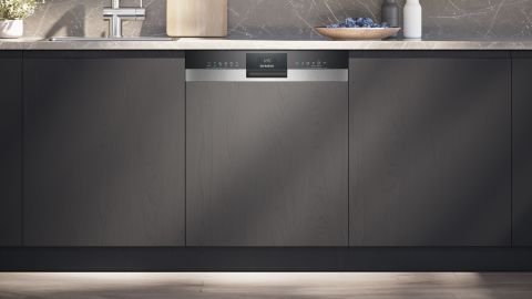 Siemens SN53IS50KT Yarı Ankastre Gri Bulaşık Makinesi