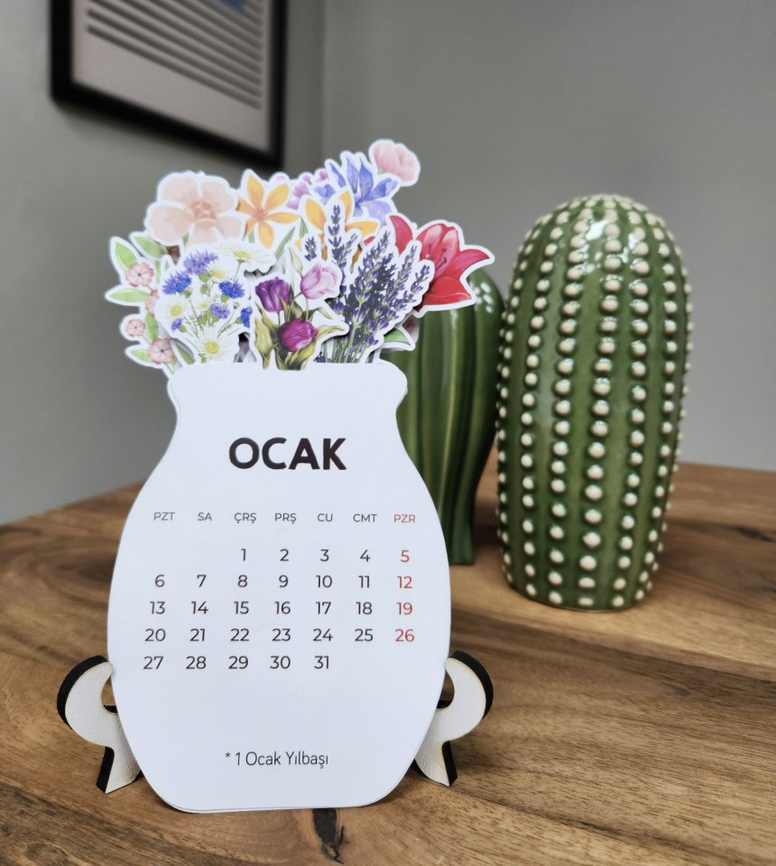2025 Ahşap Ayaklı Çiçekli Tasarım Mini Özel Tasarım Takvim