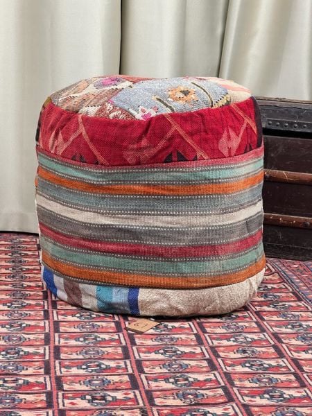 Nostaljik Kilim Puf Ölçü Çap 45 Cm Yükseklik 42 Cm