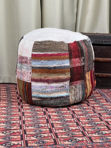 Nostaljik Kilim Puf Ölçü Çap 45 Cm Yükseklik 42 Cm