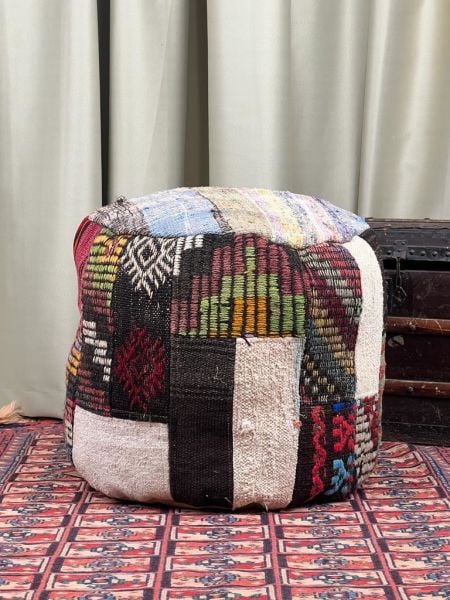 Nostaljik Kilim Puf Ölçü Çap 45 Cm Yükseklik 42 Cm