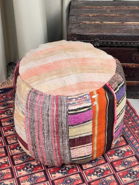 Nostaljik Kilim Puf Ölçü Çap 45 Cm Yükseklik 42 Cm