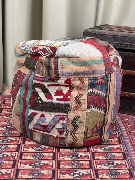 Nostaljik Kilim Puf Ölçü Çap 45 Cm Yükseklik 42 Cm