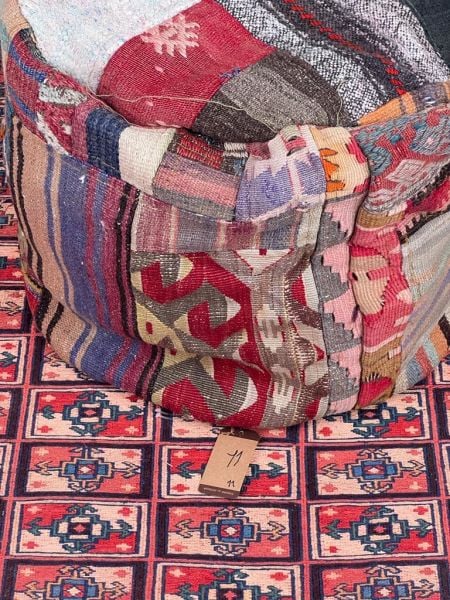 Nostaljik Kilim Puf Ölçü Çap 45 Cm Yükseklik 42 Cm