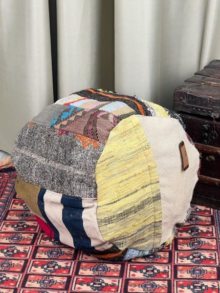 Nostaljik Kilim Puf Ölçü Çap 45 Cm Yükseklik 42 Cm