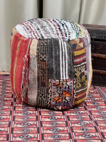 Nostaljik Kilim Puf Ölçü Çap 45 Cm Yükseklik 42 Cm