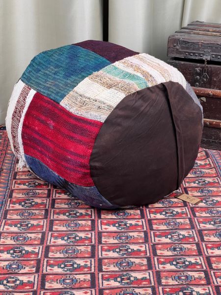 Nostaljik Kilim Puf Ölçü Çap 45 Cm Yükseklik 42 Cm