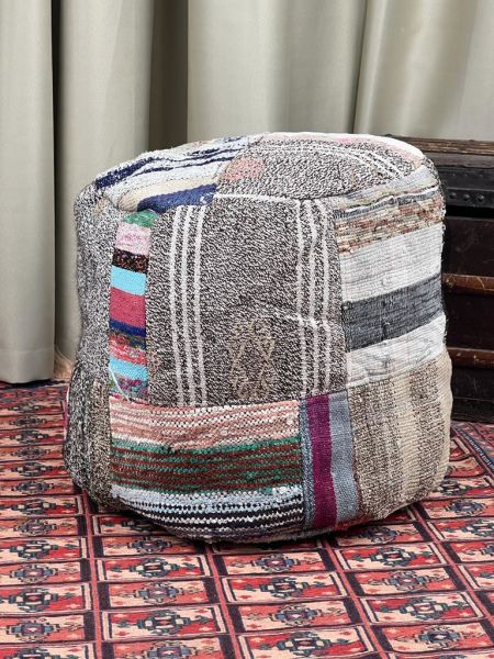 Nostaljik Kilim Puf Ölçü Çap 45 Cm Yükseklik 42 Cm