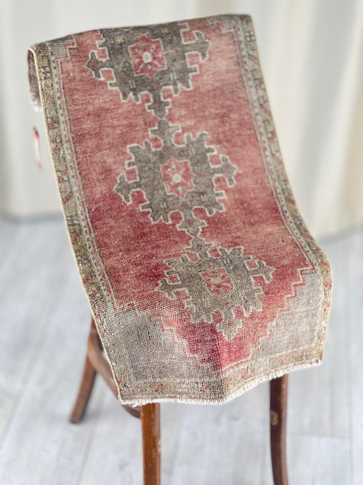 El Dokumasi Halı Kilim Yolluk Paspas Ölçü 94X46 Cm