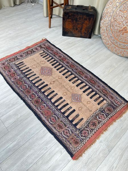 El Dokumasi Halı Kilim Yolluk Paspas Ölçü 171X93 Cm