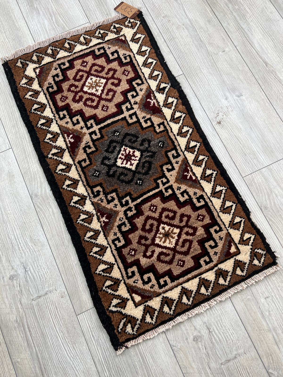 El Dokumasi Halı Kilim Yolluk Paspas Ölçü 93X49 Cm