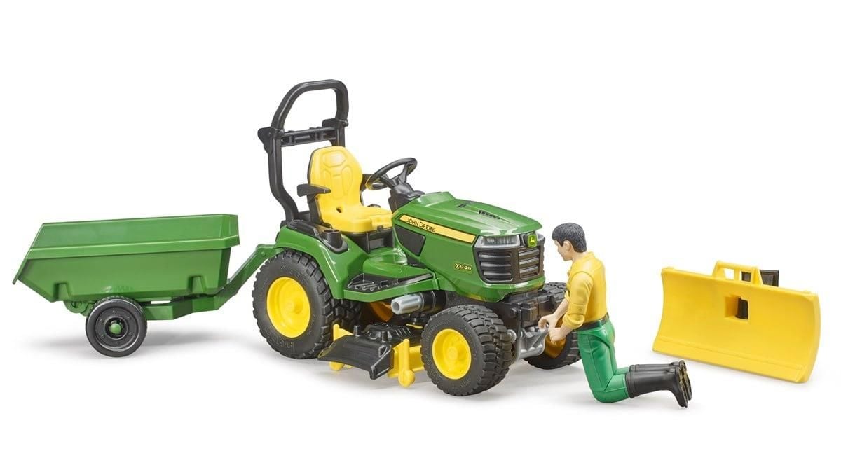 JOHN DEERE ÇİM BİÇME TRAKTÖRÜ VE BAHÇIVAN