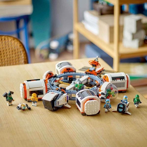 LEGO CİTY MODÜLER UZAY İSTASYONU