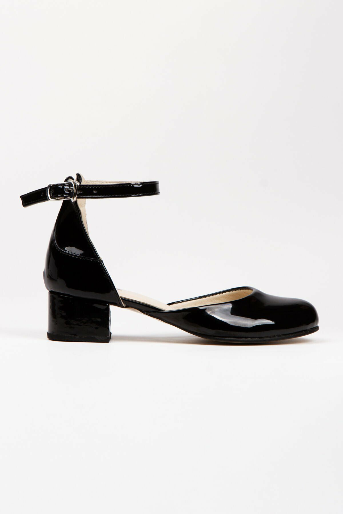 Paqpa Nancy Kız Çocuk Soft Tabanlı Siyah Rugan Kalın Topuklu Ayakkabı TA2002