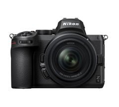 Nikon Z5  Nıkkor 24-50mm Kit (6000 TL Geri Ödeme)
