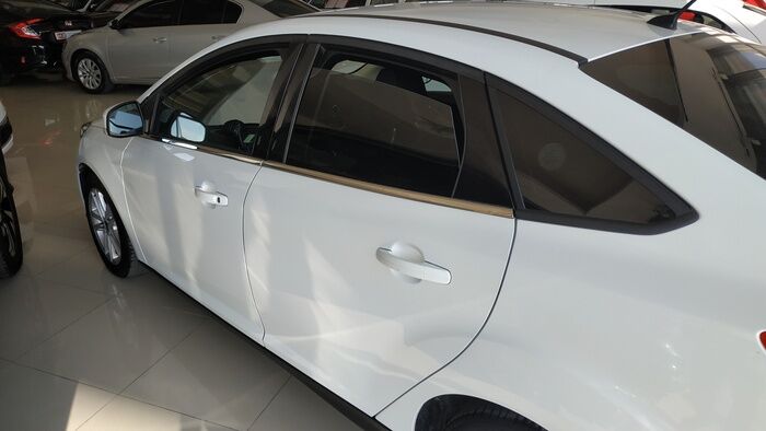 FOCUS IÇIN UYUMLU 2012-2018 SEDAN CAM ÇITA NIKELAJI