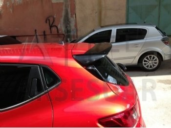 Renault Clio 4 Spoiler Boyalı