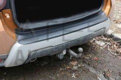 Dacia Duster Arka Tampon Eşiği (Parlak) Plastik 2018 ve Sonrası