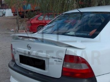 OPEL VECTRA B Işıklı Spoiler 1996-2001 Boyalı