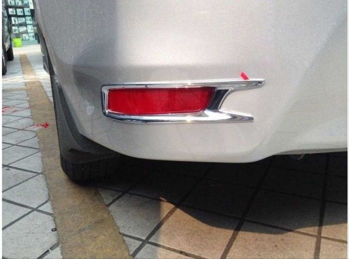 COROLLA 2014-2018 IÇIN UYUMLU ARKA SIS NIKELAJI