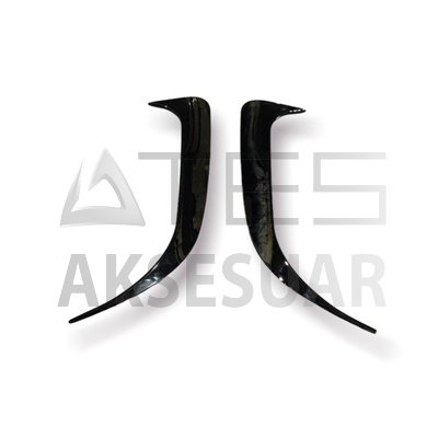 MERCEDES W117 CLA ARKA TAMPON BIÇAKLARI PIANO BLACK