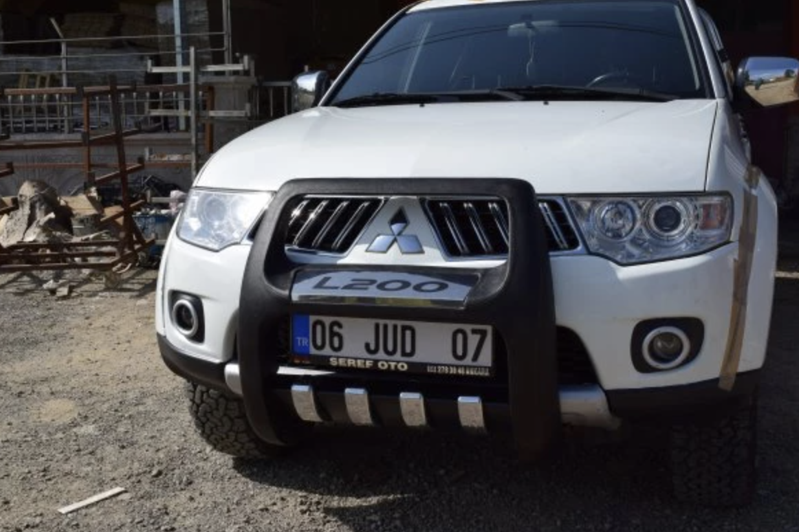 Mitsubishi L200 Ön Koruma Siyah