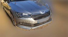 Skoda Yeni Superb Ön Lip Boyalı